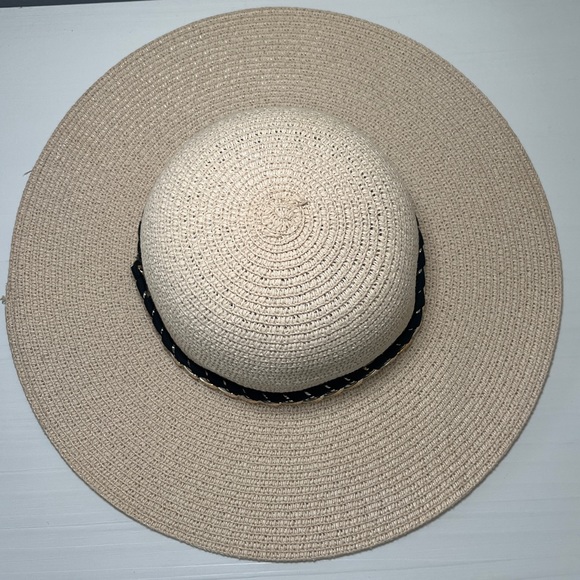 Tan/natural/khaki sun hat with black and gold detailing - Picture 1 of 4